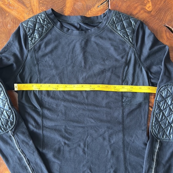Lululemon Long Sleeve T-Shirt with Thumbholes, Size 6. Rare Find! - Picture 5 of 11